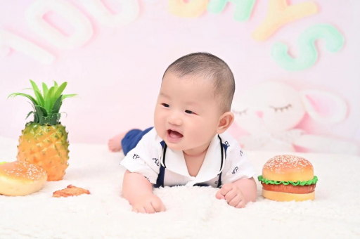 梧州宝宝老是溢奶